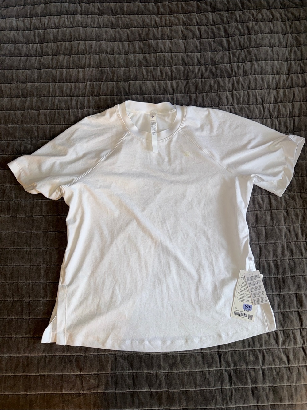 Lululemon white back vent T-shirt 12